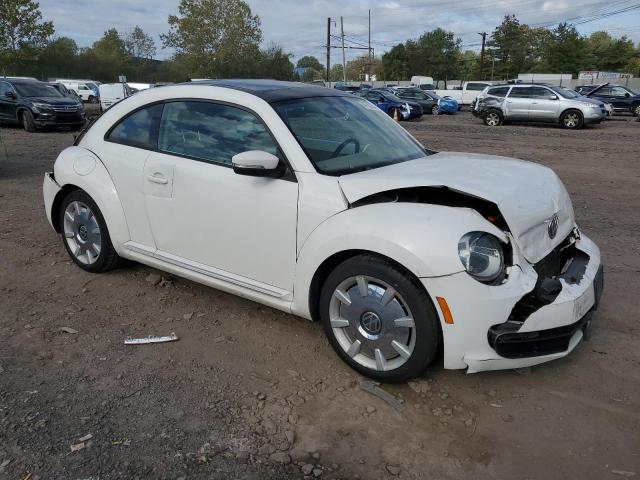 3VWJP7AT5DM610512 - 2013 VOLKSWAGEN BEETLE თეთრი ფოტო 4