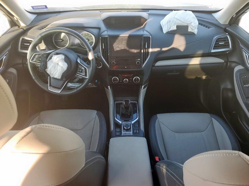 JF2SKAPC8NH473227 - 2022 SUBARU FORESTER LIMITED أخضر صورة 8