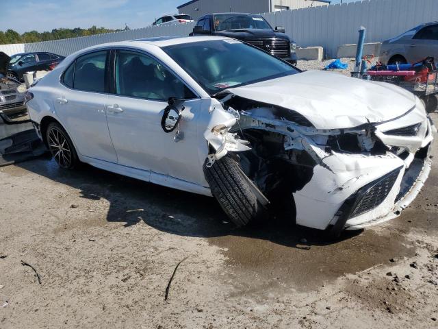 4T1S11AK5RU861090 - 2024 TOYOTA CAMRY SE NIGHT SHADE WHITE photo 4