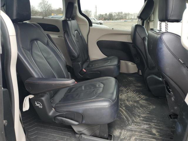 2C4RC1BG7JR154632 - 2018 CHRYSLER PACIFICA TOURING L GRAY photo 11