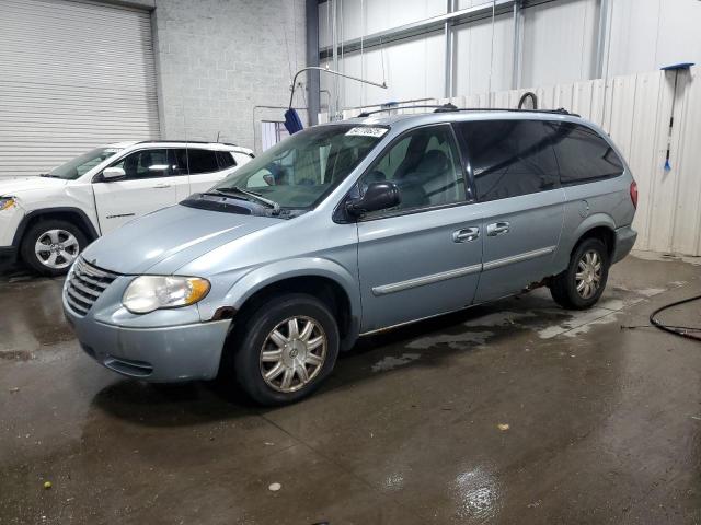 2005 CHRYSLER TOWN & COU TOURING, 