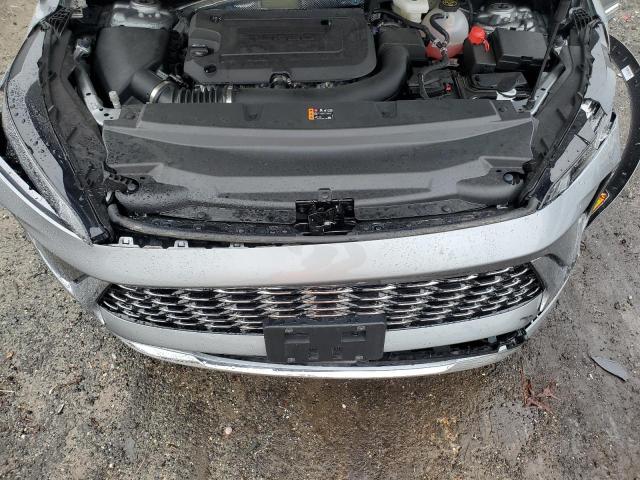 LRBFZSE44RD058379 - 2024 BUICK ENVISION AVENIR SILVER photo 12