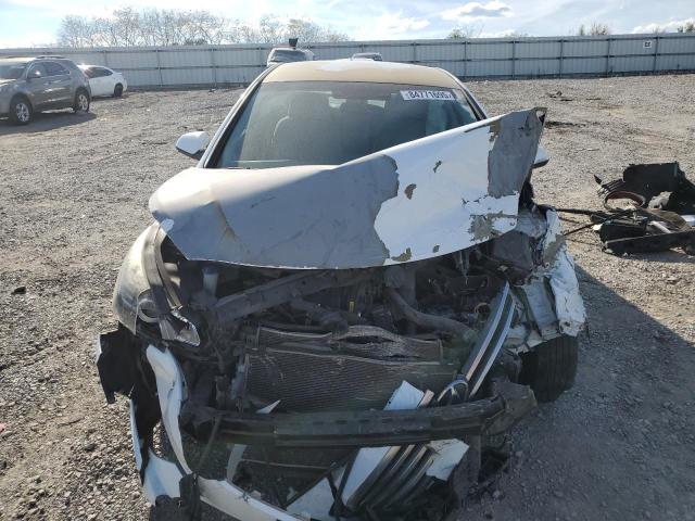 5NPE24AF5GH398071 - 2016 HYUNDAI SONATA SE WHITE photo 5