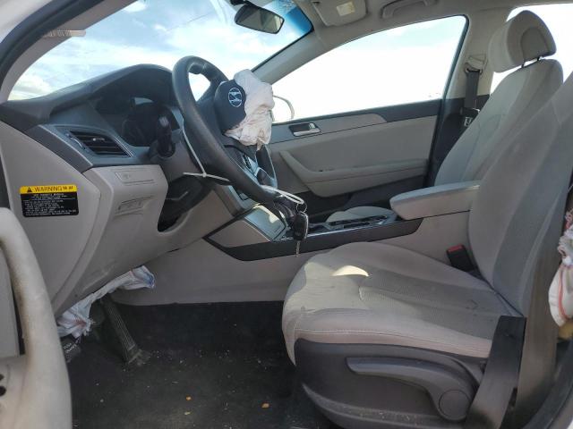 5NPE24AF5GH398071 - 2016 HYUNDAI SONATA SE WHITE photo 7