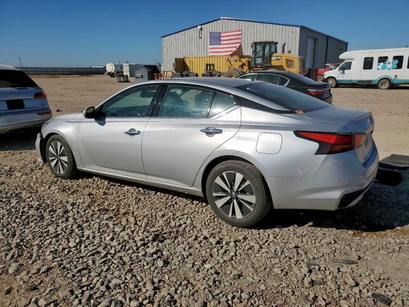 1N4BL4EV3KC146900 - 2019 NISSAN ALTIMA SL SILVER photo 2