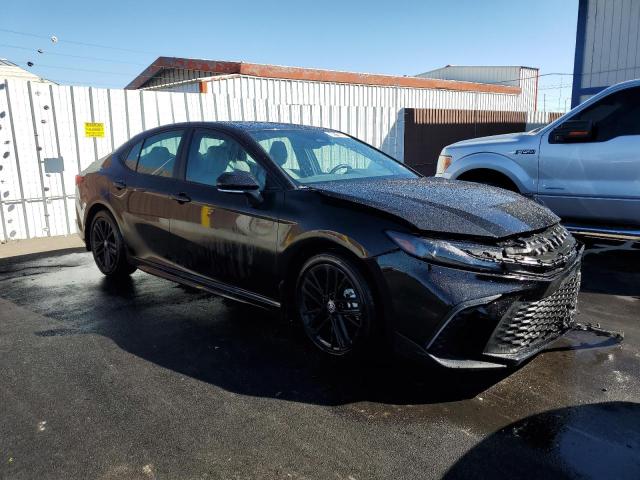 4T1DAACK4SU137841 - 2025 TOYOTA CAMRY XSE BLACK photo 4