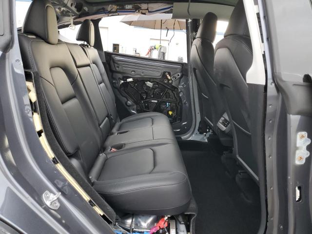 7SAYGDED4PF944691 - 2023 TESLA MODEL Y Gris photo 10