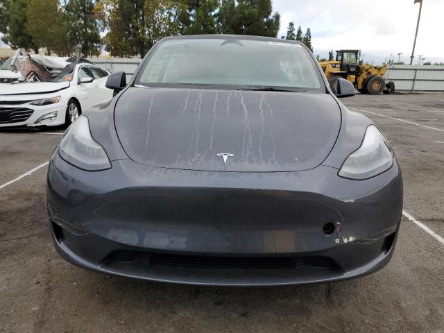 7SAYGDED4PF944691 - 2023 TESLA MODEL Y Gris photo 5