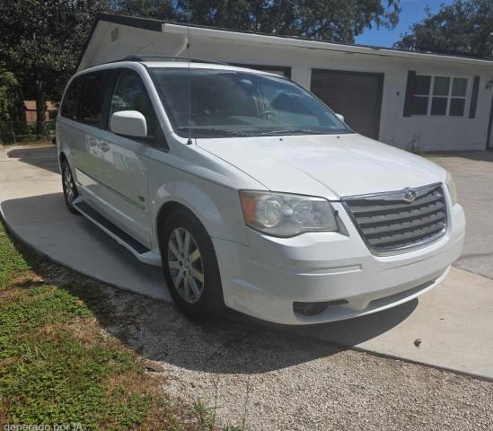 2009 CHRYSLER TOWN & COU TOURING, 