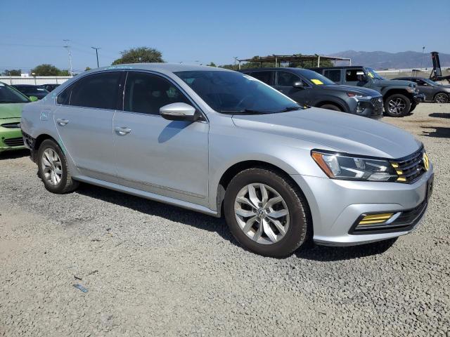 1VWAT7A31GC062185 - 2016 VOLKSWAGEN PASSAT S Արծաթագույն լուսանկար 4