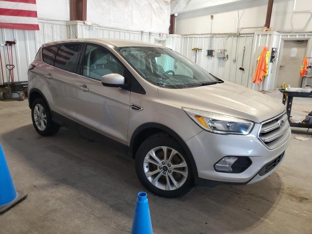 1FMCU9GD0HUC04425 - 2017 FORD ESCAPE SE Բեժ լուսանկար 4