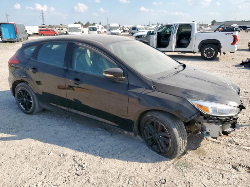 1FADP3K24JL301812 - 2018 FORD FOCUS SE შავი ფოტო 4