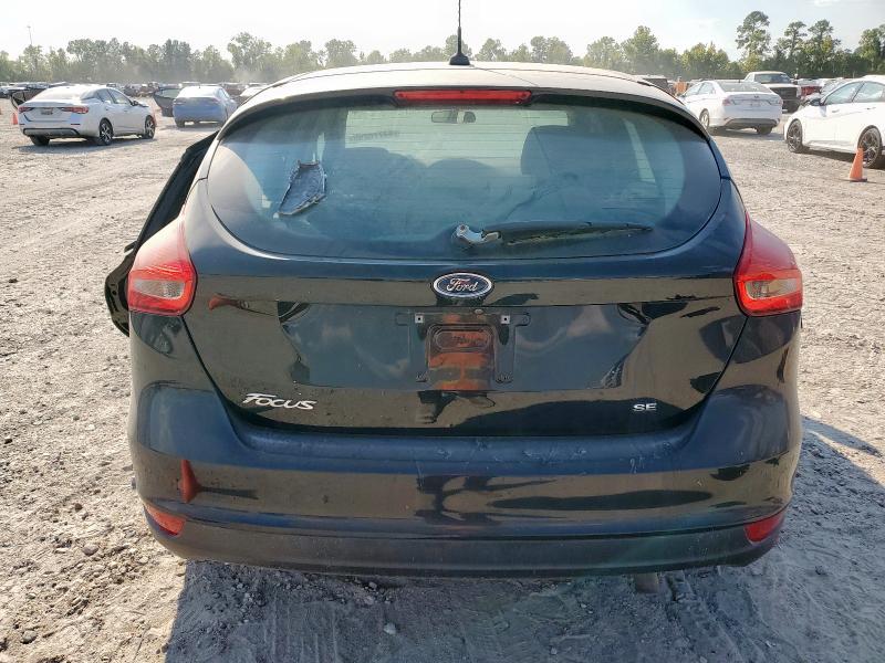 1FADP3K24JL301812 - 2018 FORD FOCUS SE შავი ფოტო 6