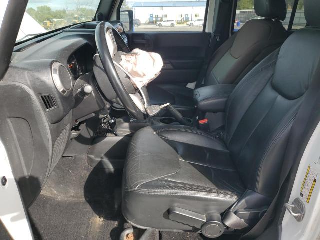 1C4BJWEG4DL598936 - 2013 JEEP WRANGLER U SAHARA 白色 照片 7