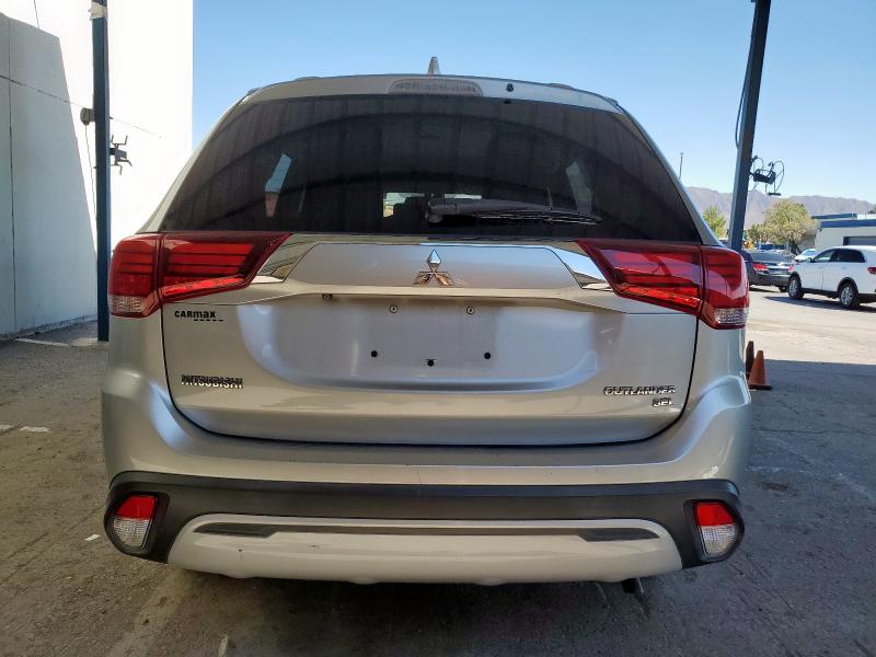 JA4AD3A34KJ001159 - 2019 MITSUBISHI OUTLANDER SE Silber Foto 6