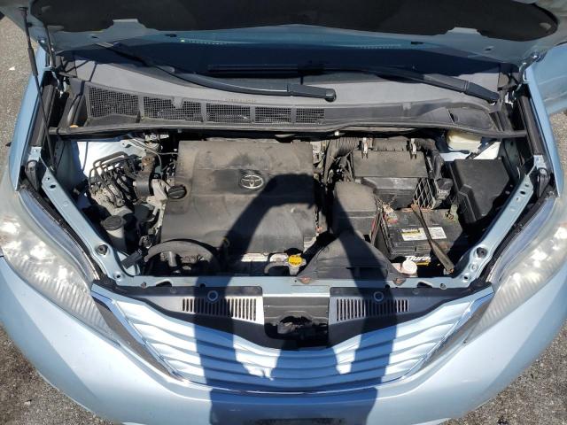 5TDKK3DC5GS745004 - 2016 TOYOTA SIENNA LE 蓝色 照片 12