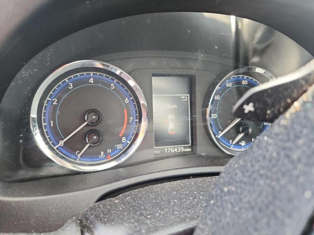 2T1BURHEXHC847496 - 2017 TOYOTA COROLLA L BLUE photo 9