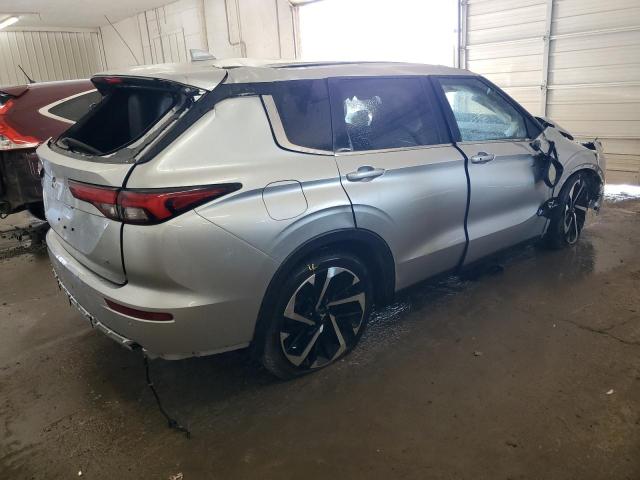 JA4J3VA88RZ082088 - 2024 MITSUBISHI OUTLANDER SE SILVER photo 3