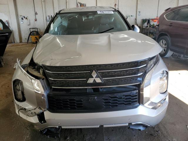 JA4J3VA88RZ082088 - 2024 MITSUBISHI OUTLANDER SE SILVER photo 5