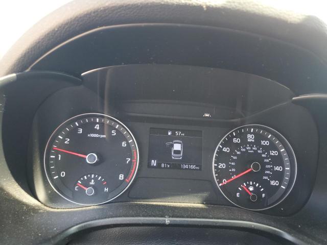 3KPF24AD7KE061000 - 2019 KIA FORTE FE Schwarz Foto 9