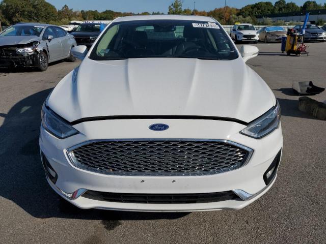 3FA6P0D98KR184482 - 2019 FORD FUSION TITANIUM Blanc photo 5