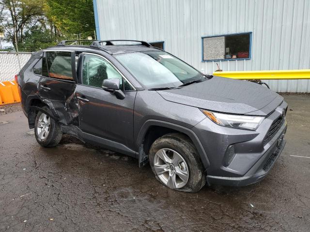 2T3W1RFV8RC261241 - 2024 TOYOTA RAV4 XLE GRAY photo 4