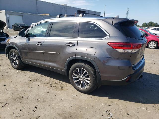5TDJZRFH5KS984242 - 2019 TOYOTA HIGHLANDER SE Серый фото 2