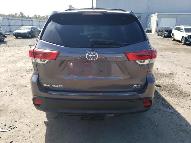 5TDJZRFH5KS984242 - 2019 TOYOTA HIGHLANDER SE Серый фото 6