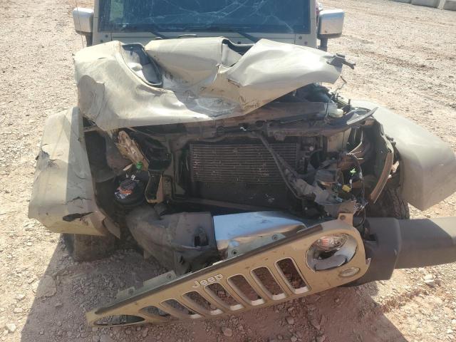 1C4BJWEG4HL645419 - 2017 JEEP WRANGLER U SAHARA TAN photo 11