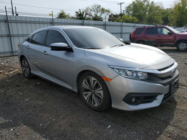 JHMFC1F36JX016073 - 2018 HONDA CIVIC EX Gümüş fotoğraf 4