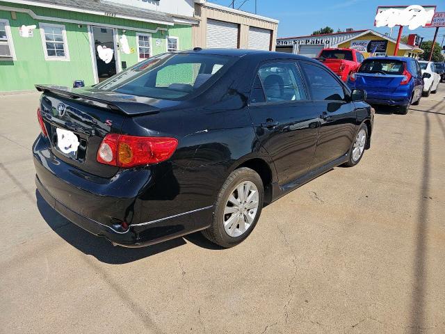 1NXBU4EE5AZ212620 - 2010 TOYOTA COROLLA BASE Noir photo 4