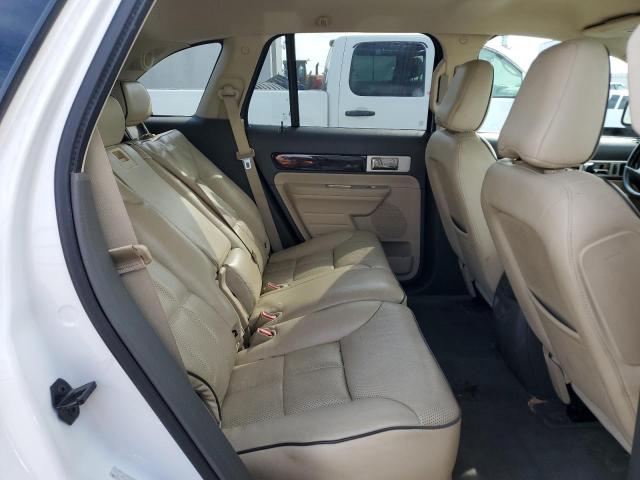 2LMDU88C59BJ12095 - 2009 LINCOLN MKX أبيض صورة 11