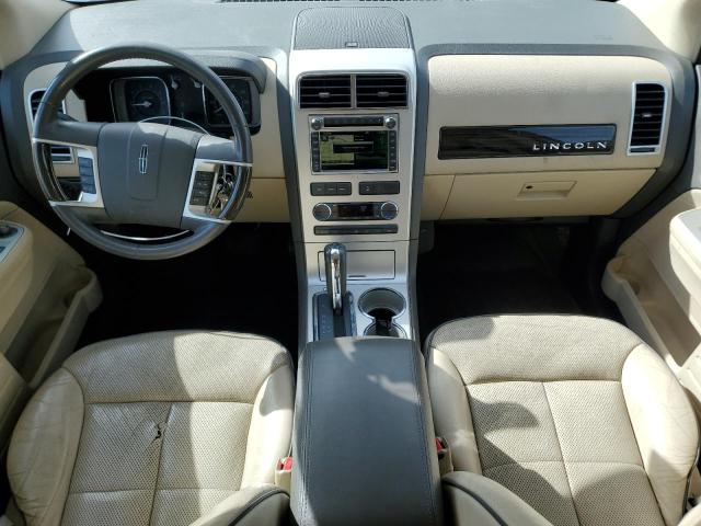 2LMDU88C59BJ12095 - 2009 LINCOLN MKX أبيض صورة 8