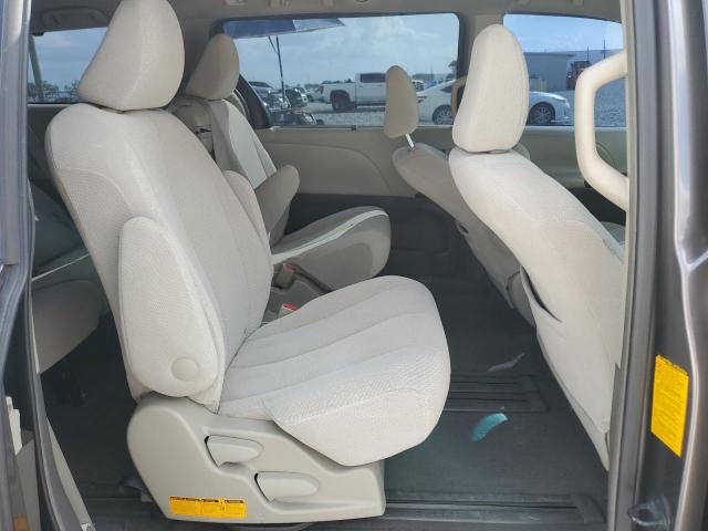 5TDKK3DCXBS094090 - 2011 TOYOTA SIENNA LE BROWN photo 11