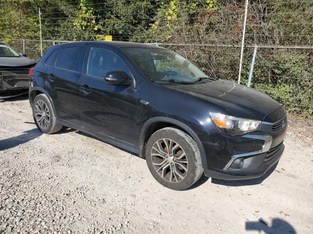 JA4AR3AU1HZ006811 - 2017 MITSUBISHI OUTLANDER ES შავი ფოტო 4