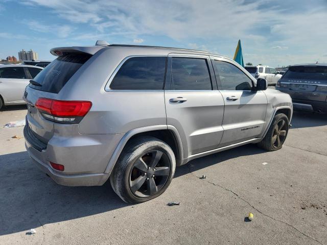 1C4RJEAG9FC815754 - 2015 JEEP GRAND CHEROKEE LAREDO SILVER photo 3