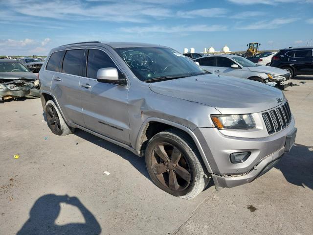 1C4RJEAG9FC815754 - 2015 JEEP GRAND CHEROKEE LAREDO SILVER photo 4