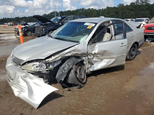 2004 TOYOTA CAMRY LE, 