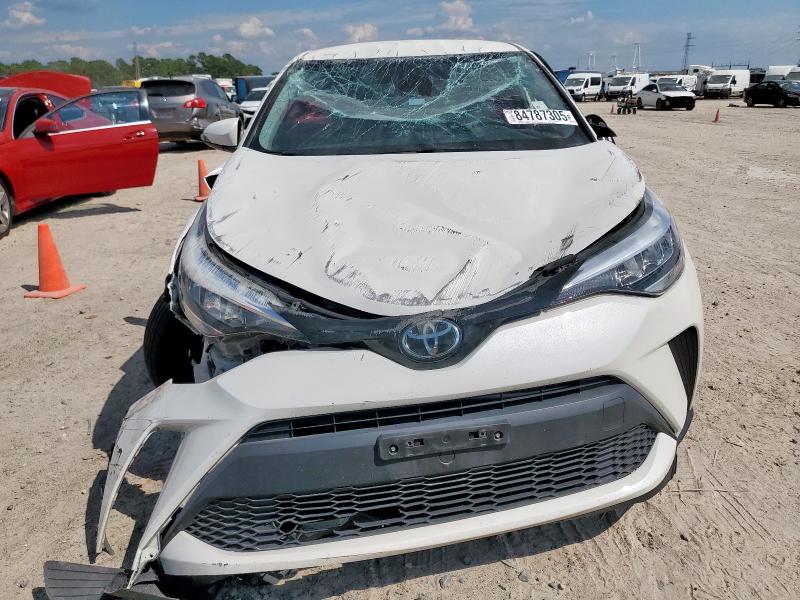 JTNKHMBXXM1115803 - 2021 TOYOTA C-HR XLE WHITE photo 5