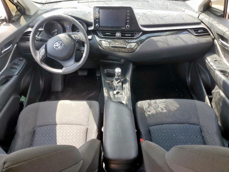 JTNKHMBXXM1115803 - 2021 TOYOTA C-HR XLE WHITE photo 8