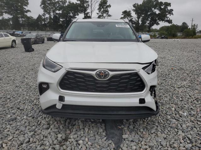 5TDGZRAH1NS102263 - 2022 TOYOTA HIGHLANDER XLE WHITE photo 5