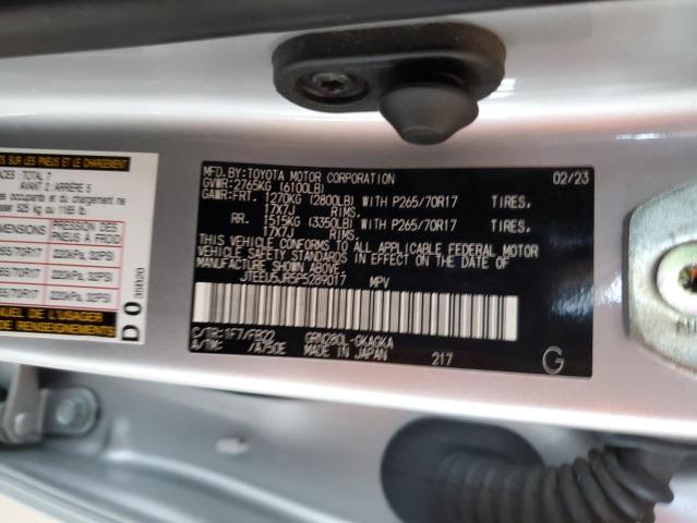 JTEEU5JR5P5289017 - 2023 TOYT 4RUNNER SR5 SILVER photo 13