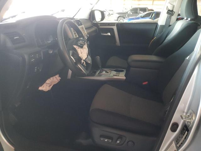 JTEEU5JR5P5289017 - 2023 TOYT 4RUNNER SR5 SILVER photo 7