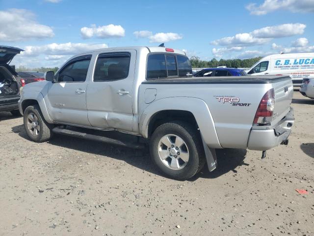 3TMLU4ENXCM101772 - 2012 TOYOTA TACOMA DOUBLE CAB Сріблястий фото 2