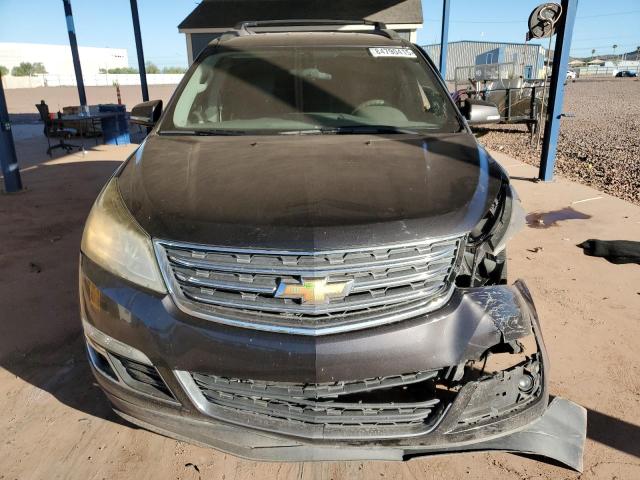 1GNKRGKD4FJ388934 - 2015 CHEVROLET TRAVERSE LT GRAY photo 5