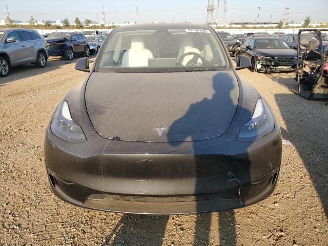 7SAYGAEE2SF218229 - 2025 TESLA MODEL Y Сірий фото 5