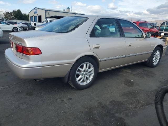 4T1BF28K21U120414 - 2001 TOYOTA CAMRY LE TAN photo 3