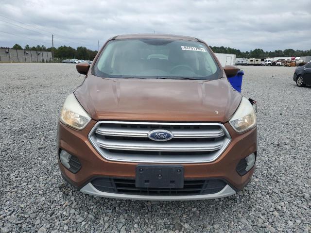 1FMCU0GD5HUC55723 - 2017 FORD ESCAPE SE BROWN photo 5