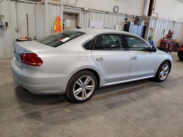 1VWBS7A38EC116053 - 2014 VOLKSWAGEN PASSAT SE 银色 照片 3