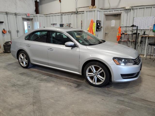 1VWBS7A38EC116053 - 2014 VOLKSWAGEN PASSAT SE 银色 照片 4